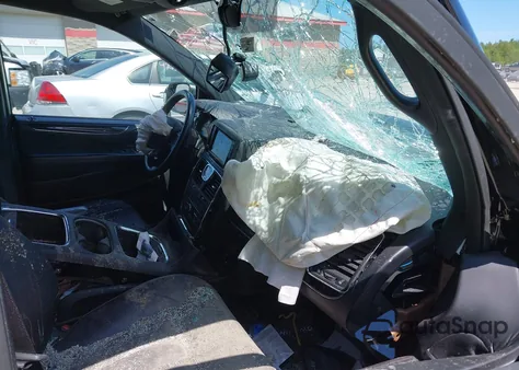 2014 Chrysler Town & Country S from USA, damaged, VIN 2C4RC1HGXER336466